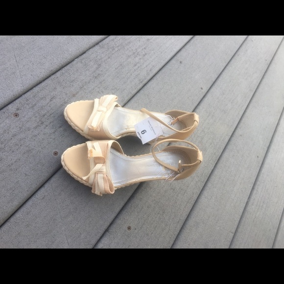 Nude Wedges - Picture 3 of 3